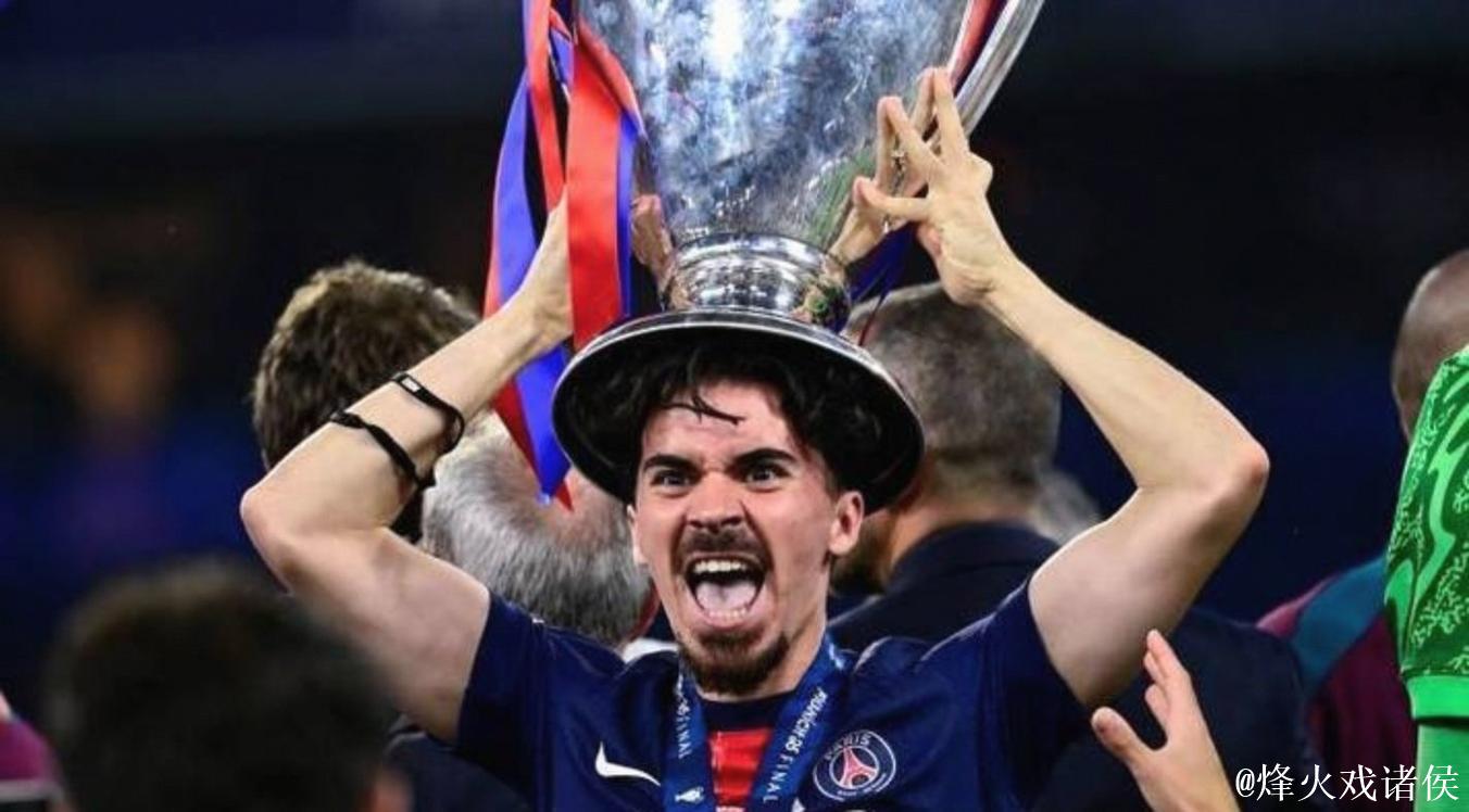 维蒂尼亚闪耀全场,荣膺巴黎战热刺最佳球员 维蒂尼亚闪耀全场,荣膺巴黎战热刺最佳球员